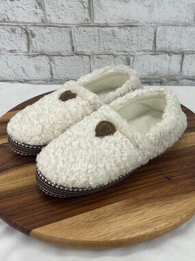 Ariat Snuggle Slipper Womens Medium Sz. 7.5-8 White Fleece Comfort Slippers